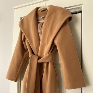 Wrap Coat. Great coat stylish and cute!